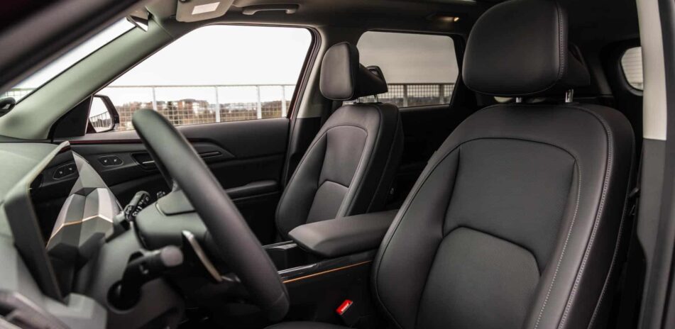 KIA_EV5_Interiør-detaljer_Magma_Red_03